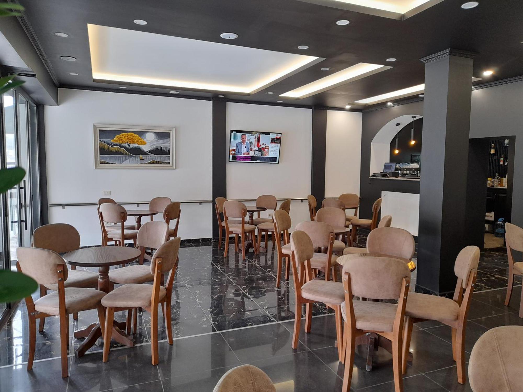 Golden Sleep Hostel Shkodër 외부 사진
