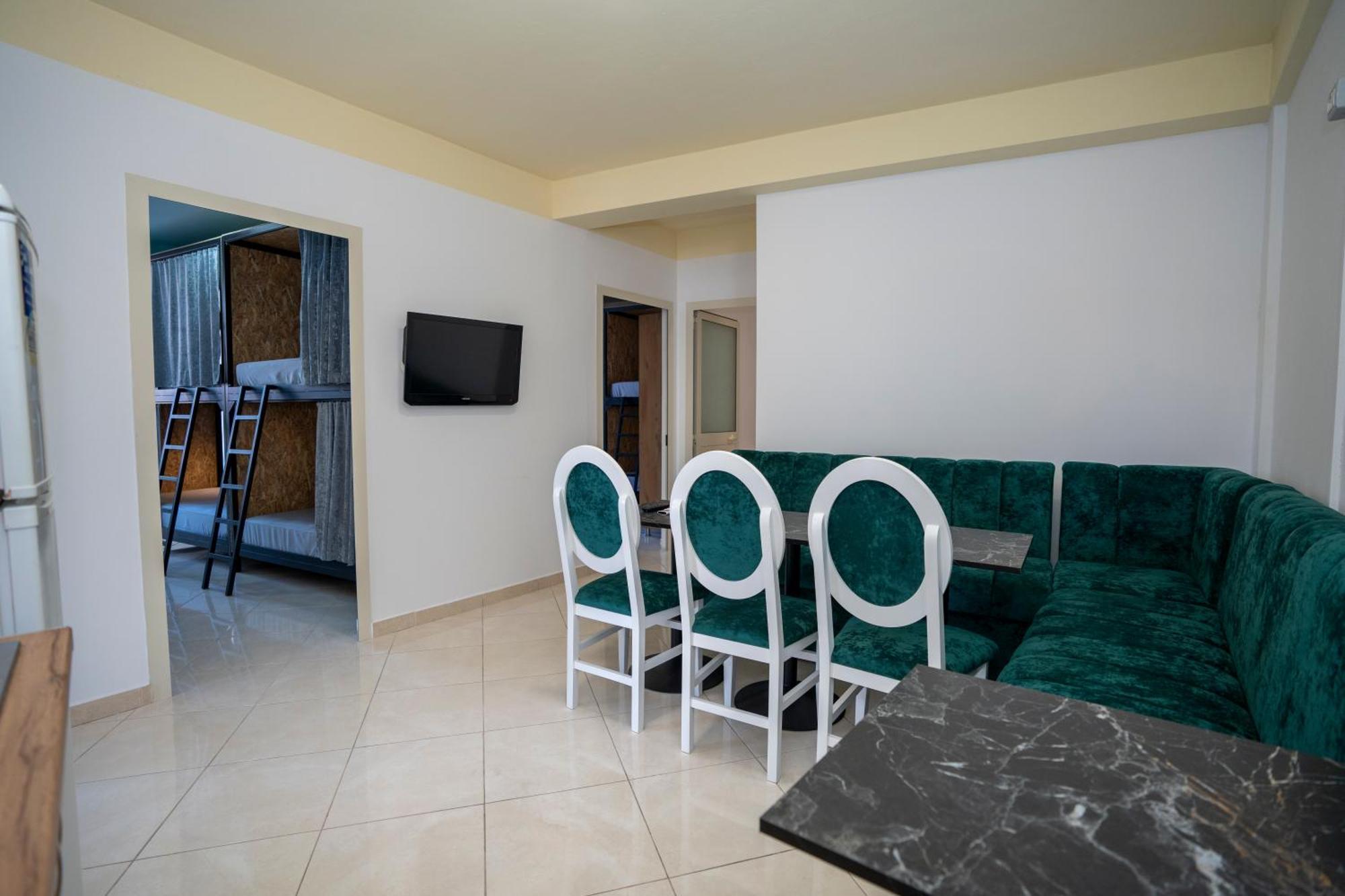 Golden Sleep Hostel Shkodër 외부 사진